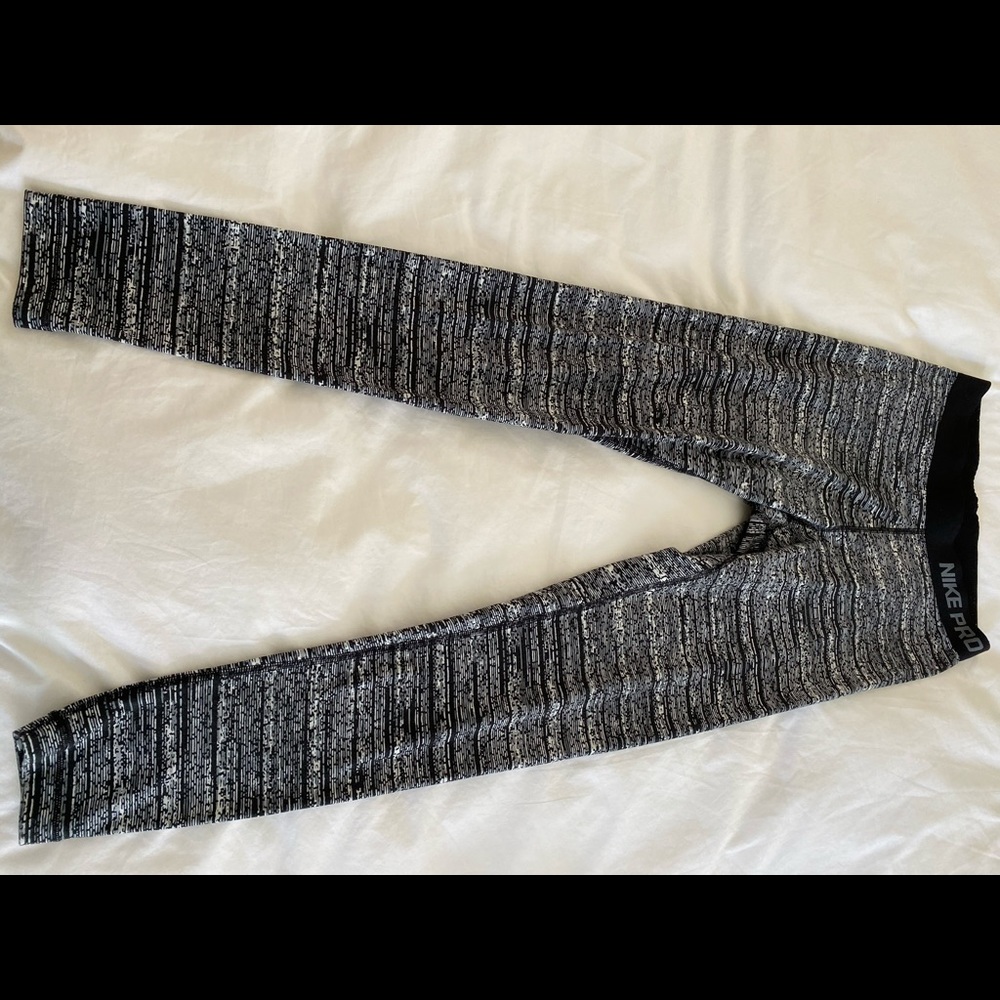 Nike pro leggings